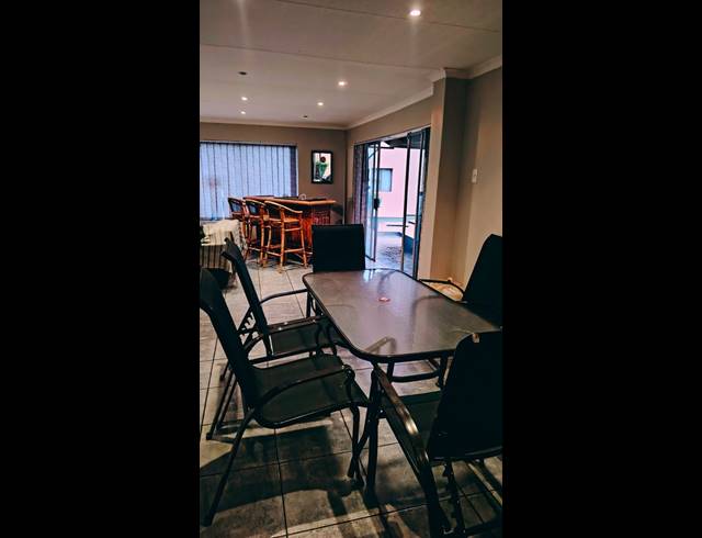 3 BEDROOM TOWNHOUSE FOR SALE IN VAALPARK